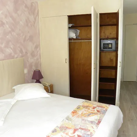 Anglade Hotel